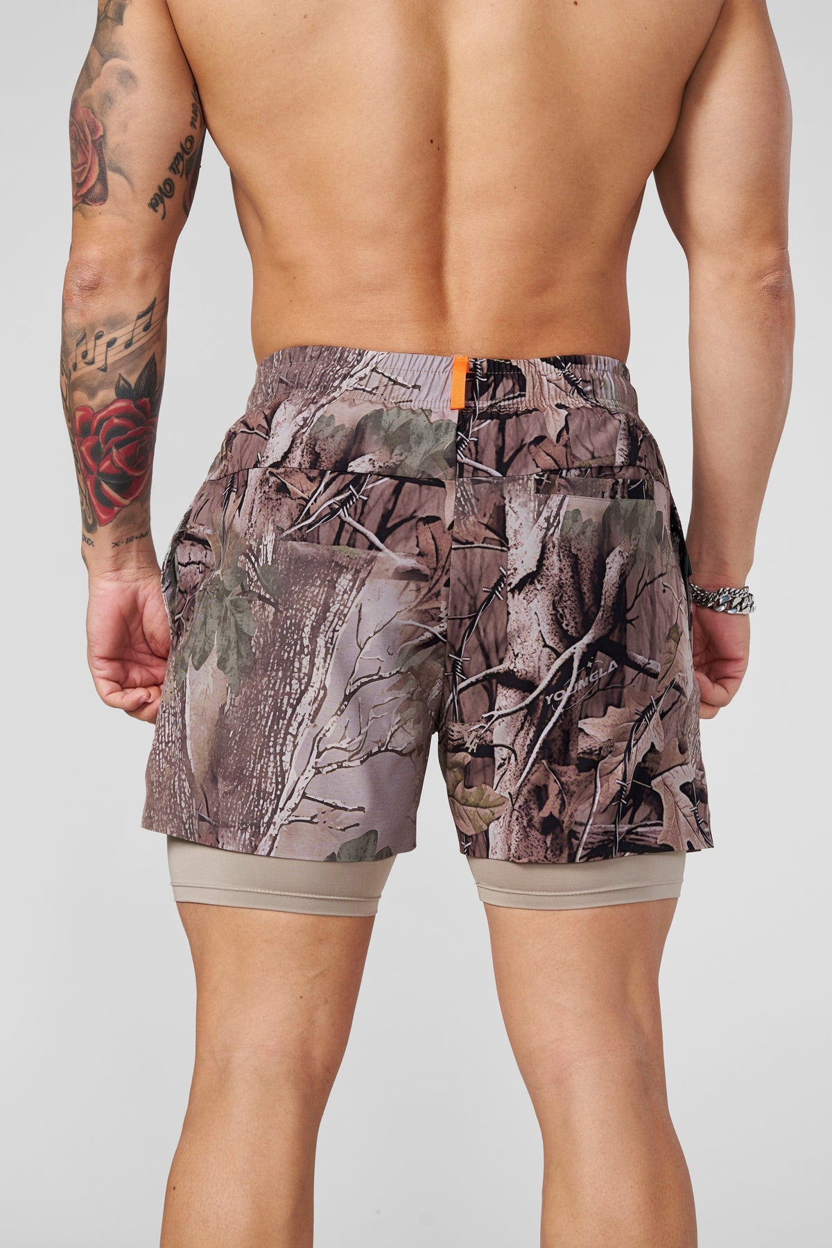 1047 - CAMO COMPRESSION SHORTS