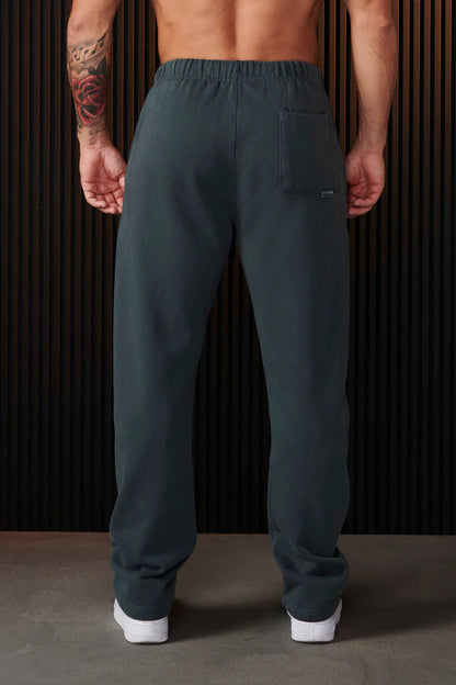220 - SUNDAY SWEATS