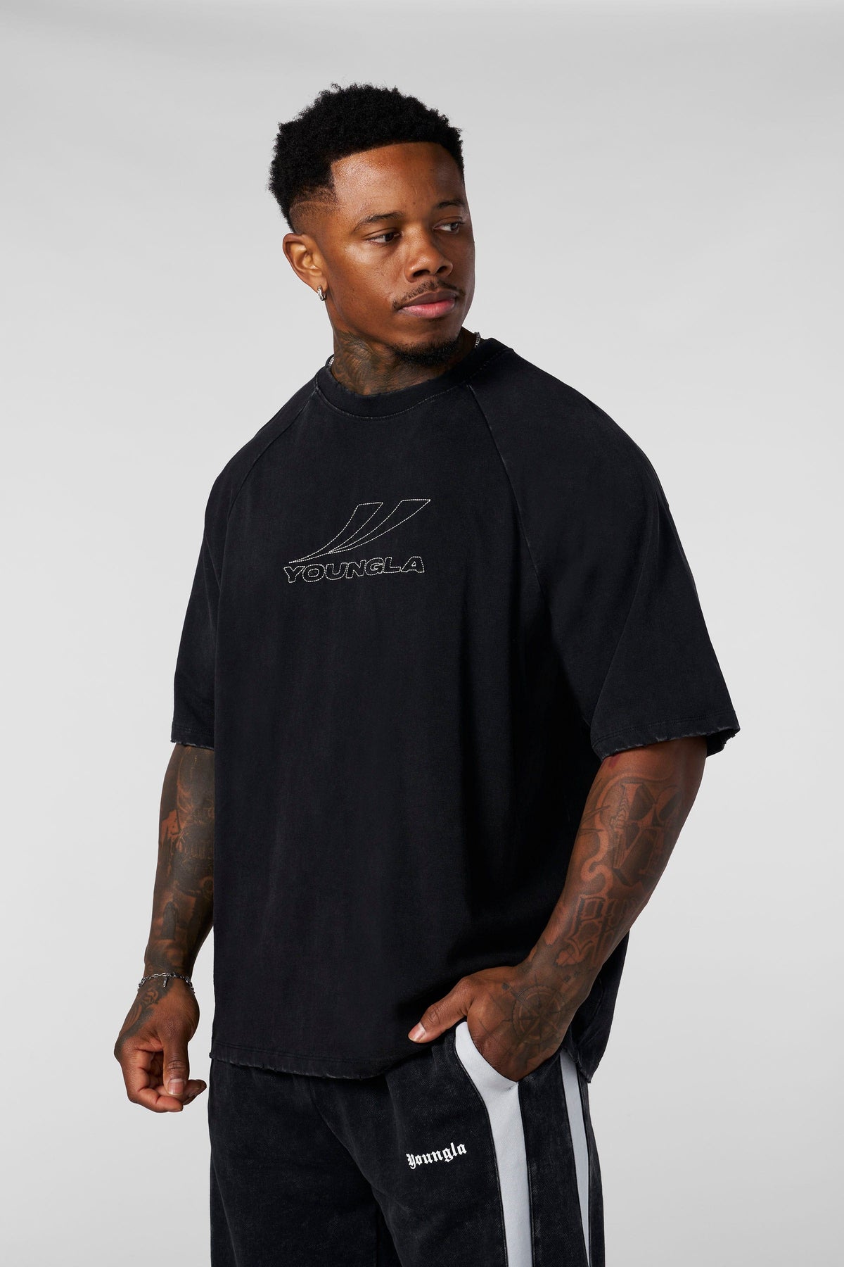 4269 - CLEAN CUT RAGLAN TEES - BLACK WASH