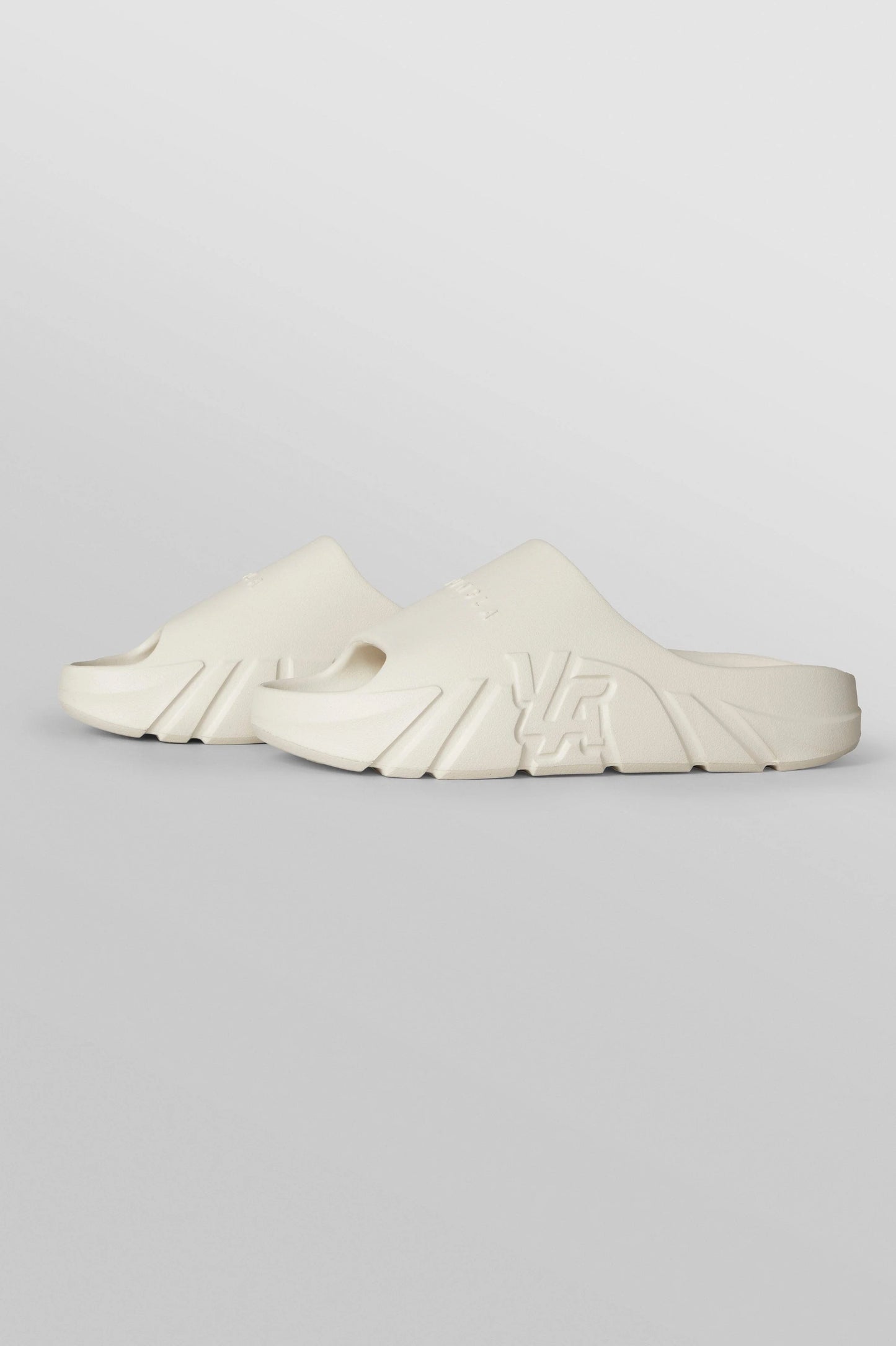 960 - CLOUD 9 SLIDES