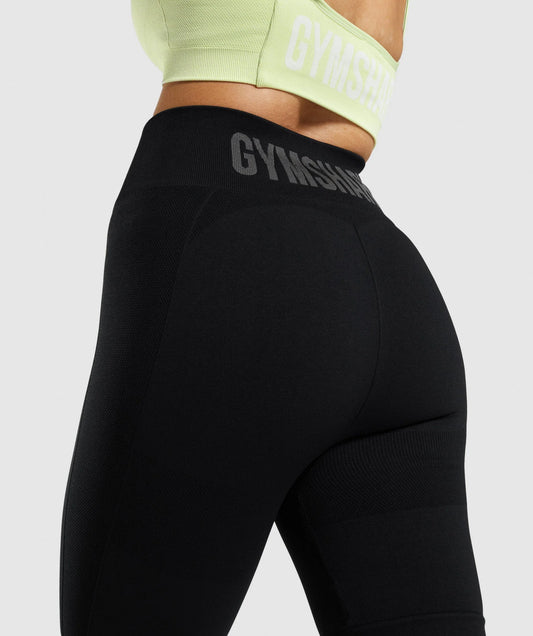 FLEX CYCLING SHORTS