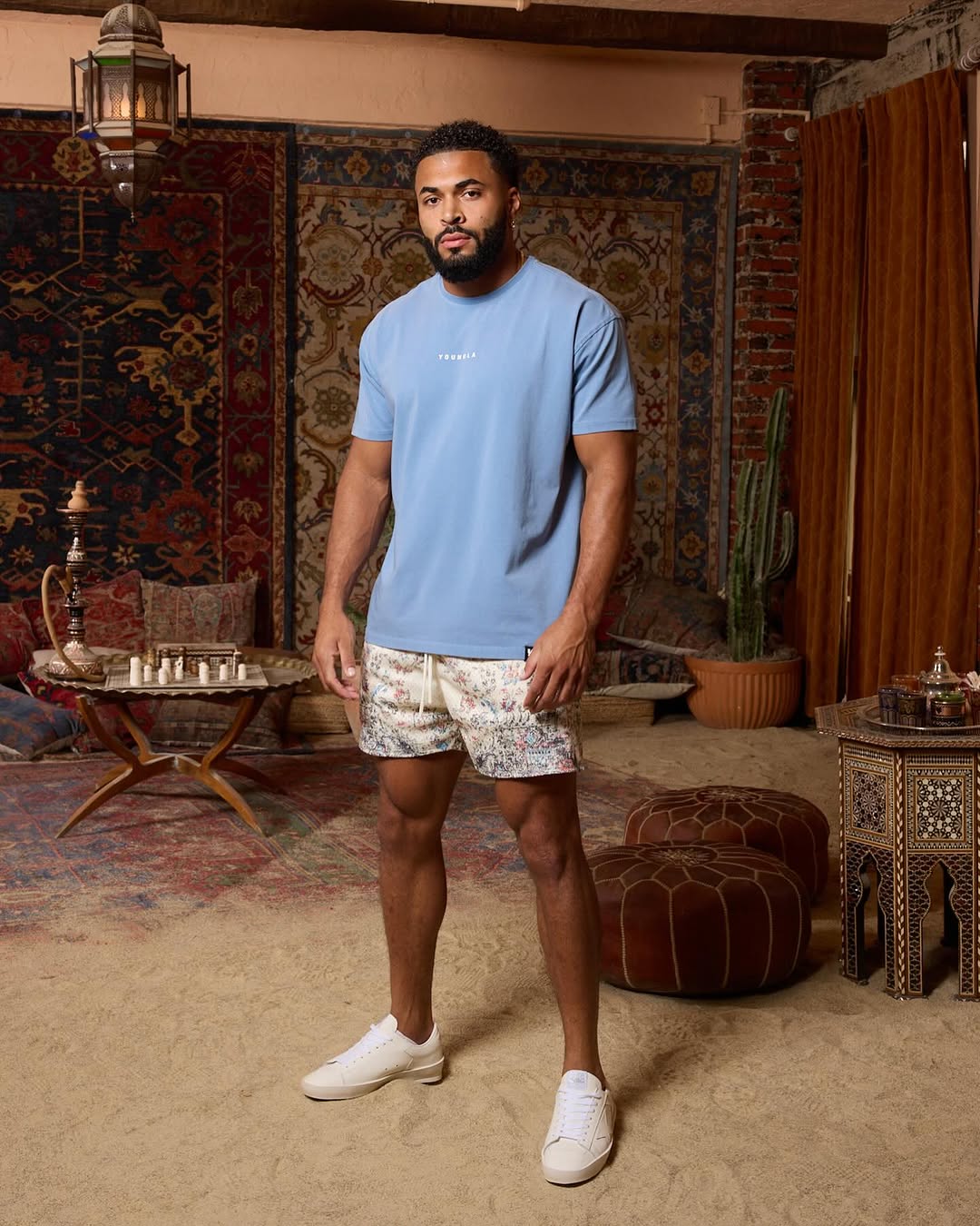 1112 - PERSIAN RUG SHORTS